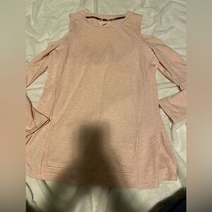 CUPIO cold shoulder stunning shirt lg